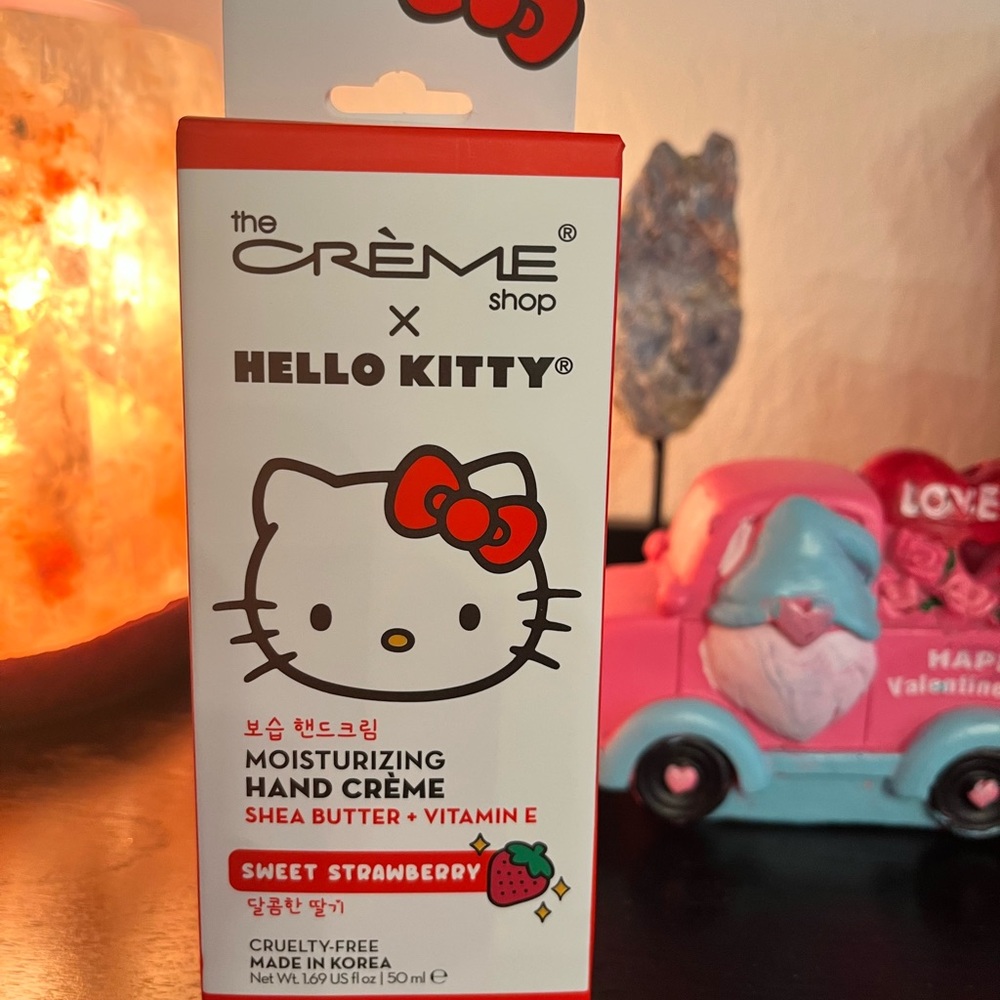 Hello Kitty Items - Picture 4 of 4